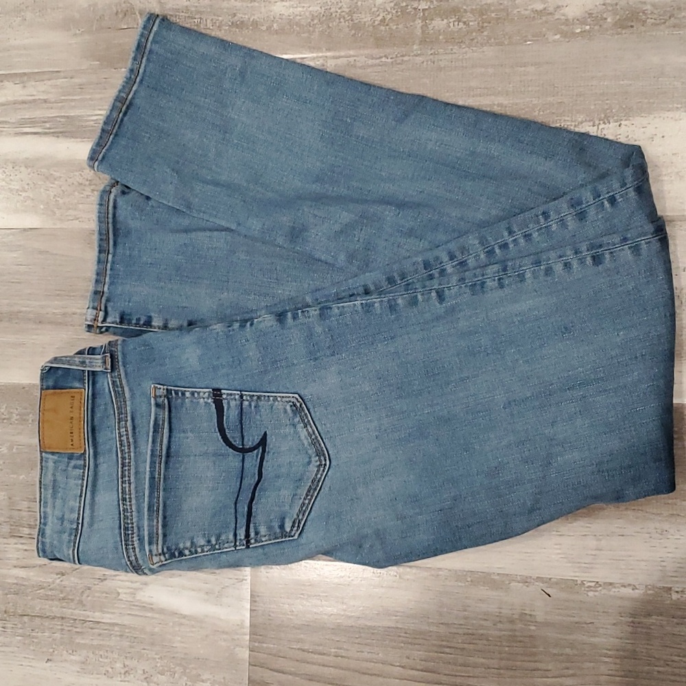 American eagle women's size 2 jeans